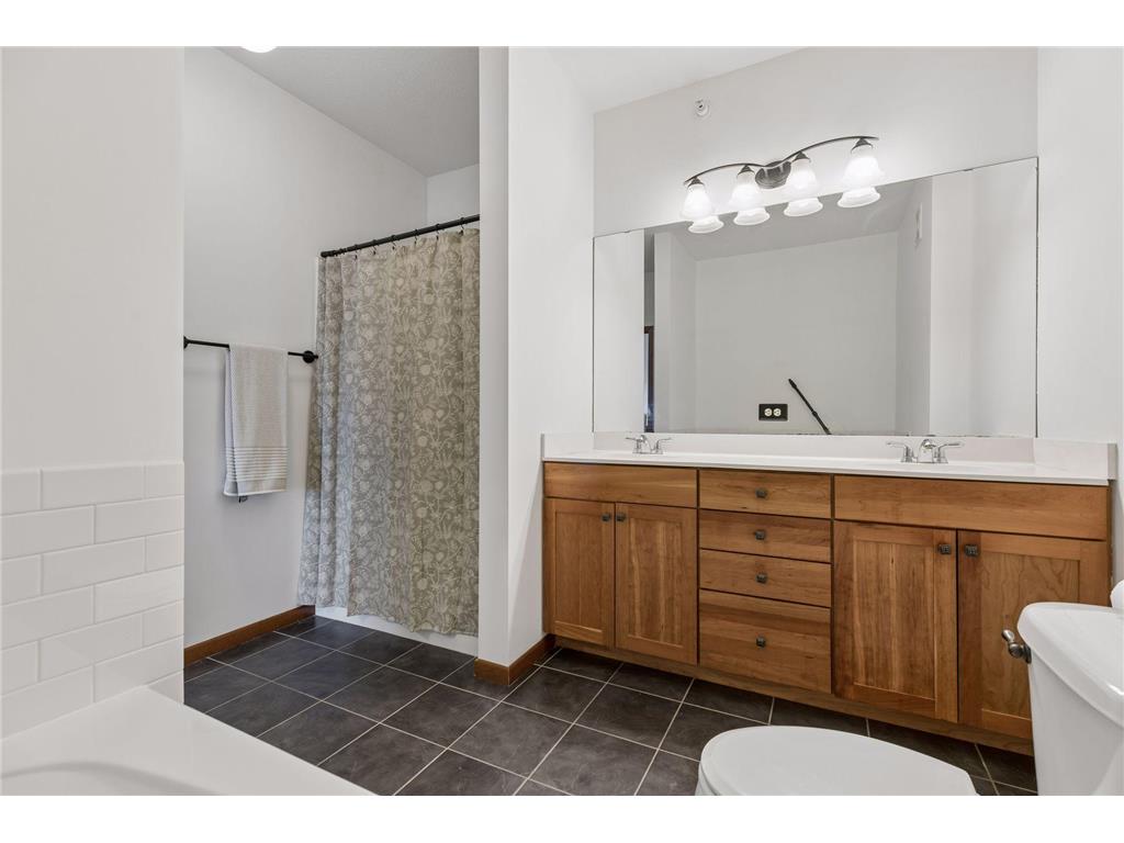 3251 Louisiana Avenue S #118 Saint Louis Park MN 55426 7085941 image25