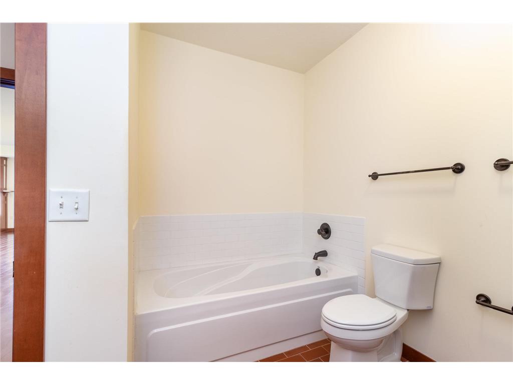 3251 Louisiana Avenue S #302 Saint Louis Park MN 55426 6802686 image16