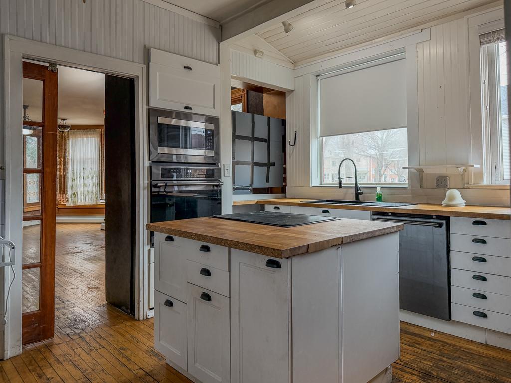 3252 Pleasant Avenue Minneapolis MN 55408 7044044 image16