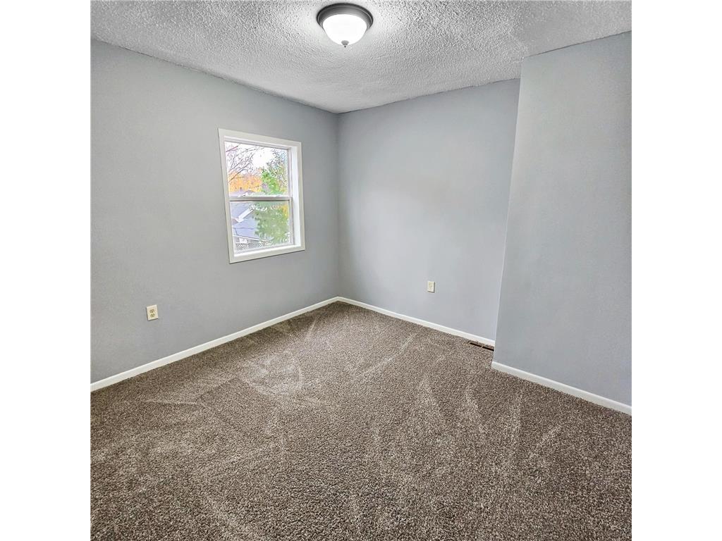 3253 Humboldt Avenue N Minneapolis MN 55412 6825594 image13