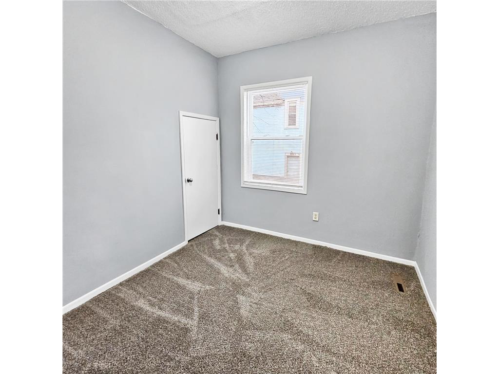 3253 Humboldt Avenue N Minneapolis MN 55412 6825594 image14