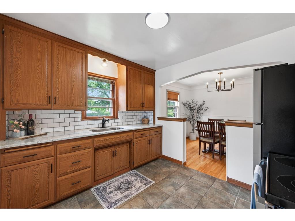 3255 Drew Avenue N Robbinsdale MN 55422 7088075 image10