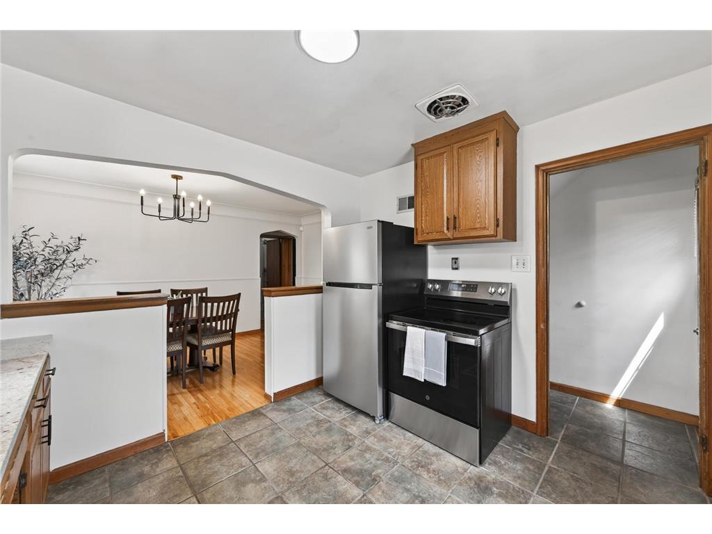 3255 Drew Avenue N Robbinsdale MN 55422 7088075 image12