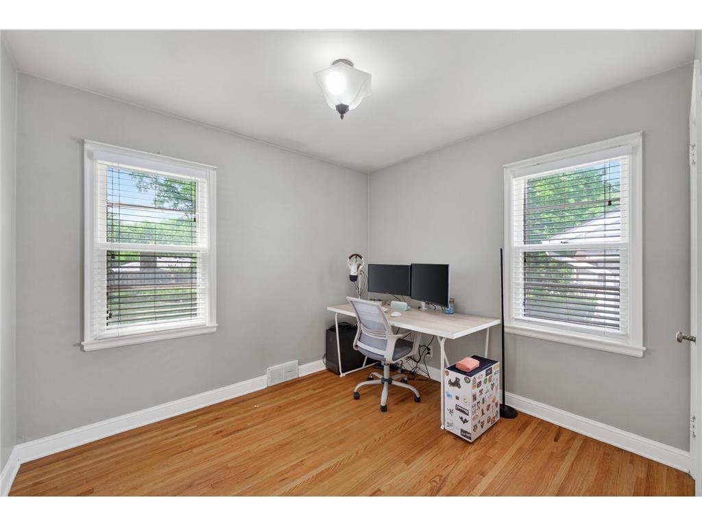 3255 Drew Avenue N Robbinsdale MN 55422 7088075 image13