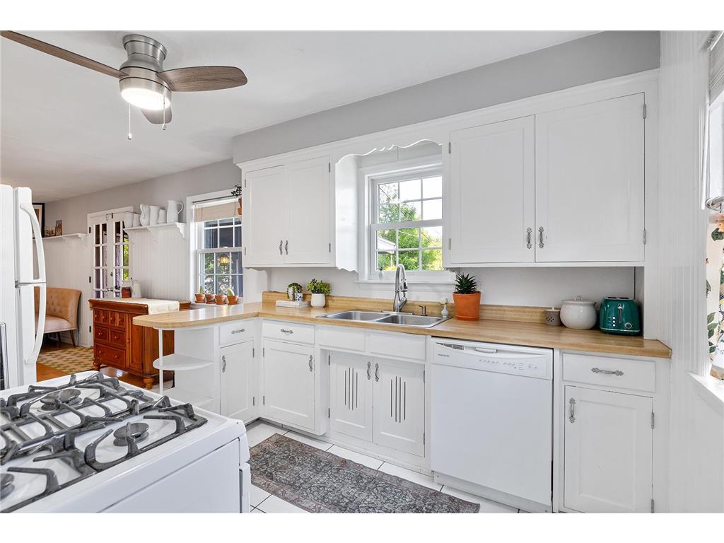 3255 Garfield Street NE Minneapolis MN 55418 7055717 image14
