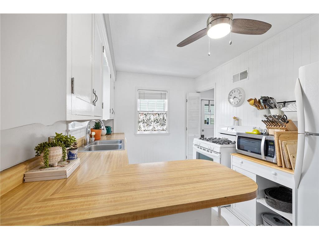 3255 Garfield Street NE Minneapolis MN 55418 7055717 image15