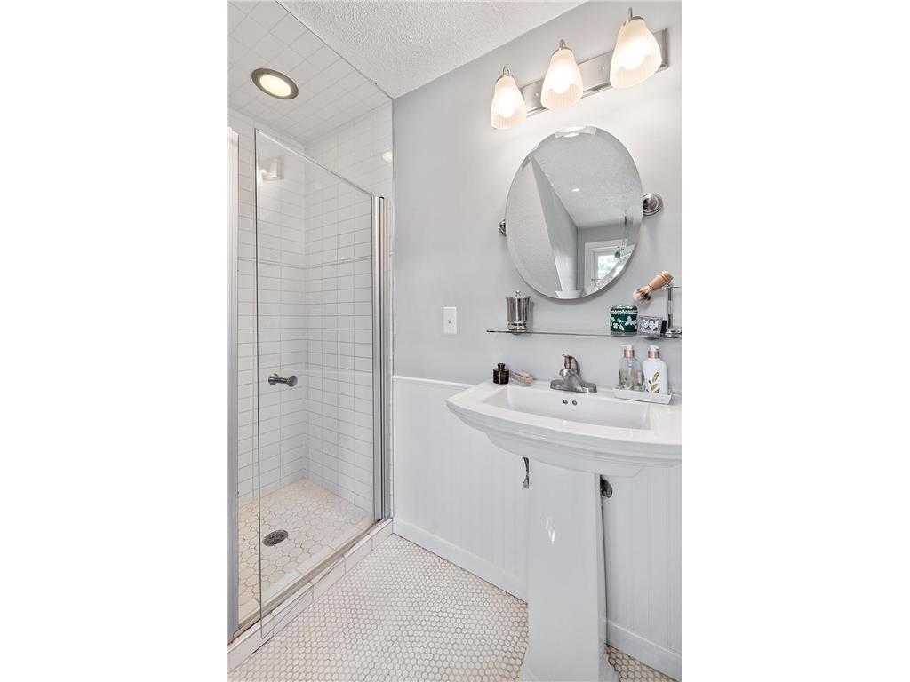 3255 Garfield Street NE Minneapolis MN 55418 7055717 image27
