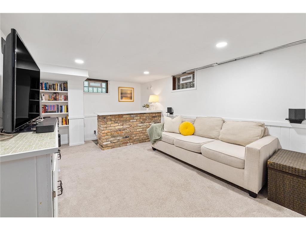 3255 Garfield Street NE Minneapolis MN 55418 7055717 image28