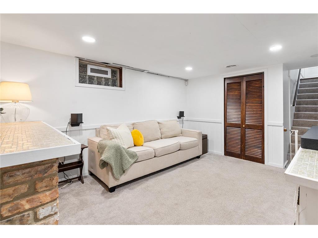 3255 Garfield Street NE Minneapolis MN 55418 7055717 image29