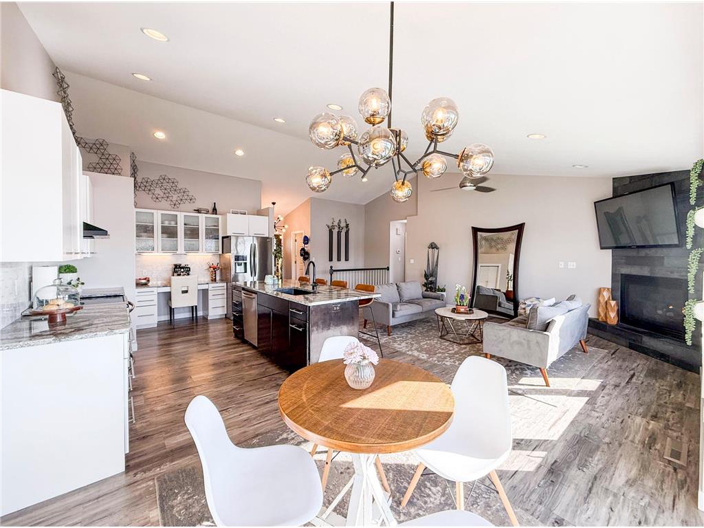 3256 Lake Street NW Rochester MN 55901 - Manor Woods Pond 7064372 image12