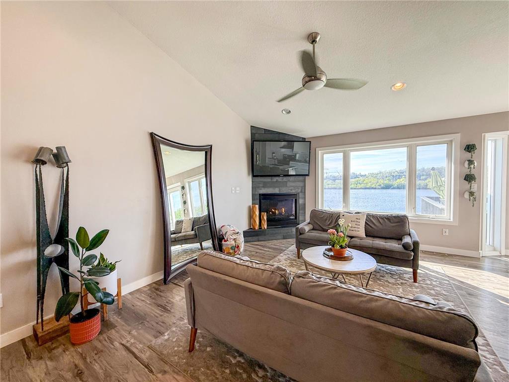 3256 Lake Street NW Rochester MN 55901 - Manor Woods Pond 7064372 image16