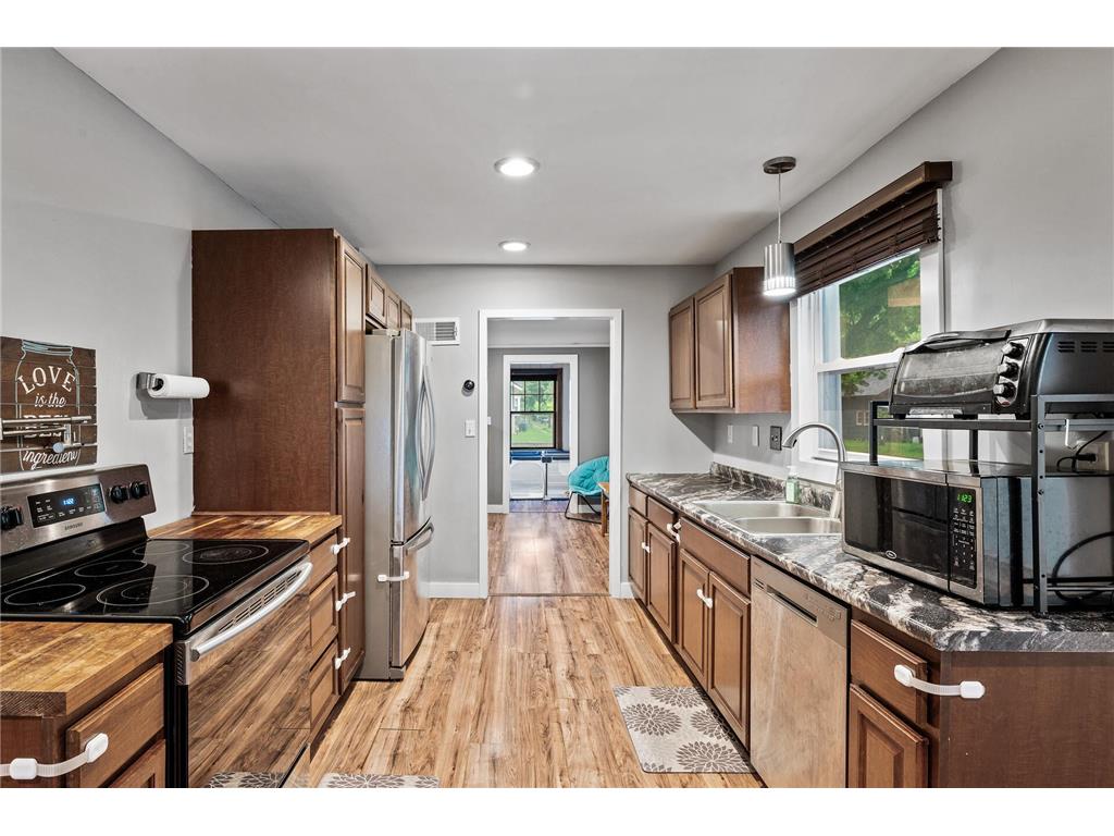 3256 Sheridan Avenue N Minneapolis MN 55412 6740321 image1