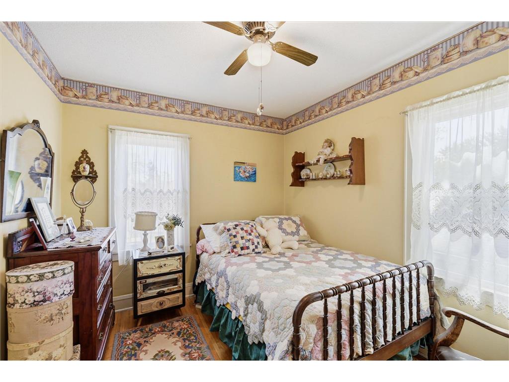 3257 Hayes Street NE Minneapolis MN 55418 7066161 image24
