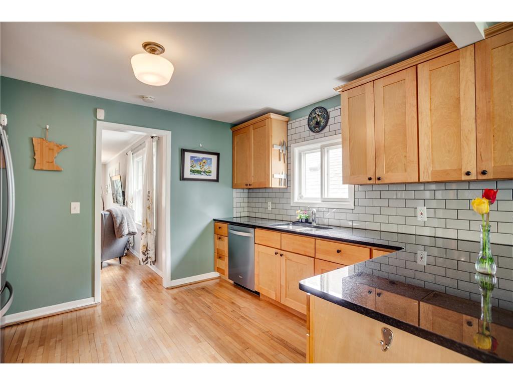 3258 Hayes Street NE Minneapolis MN 55418 7062903 image12