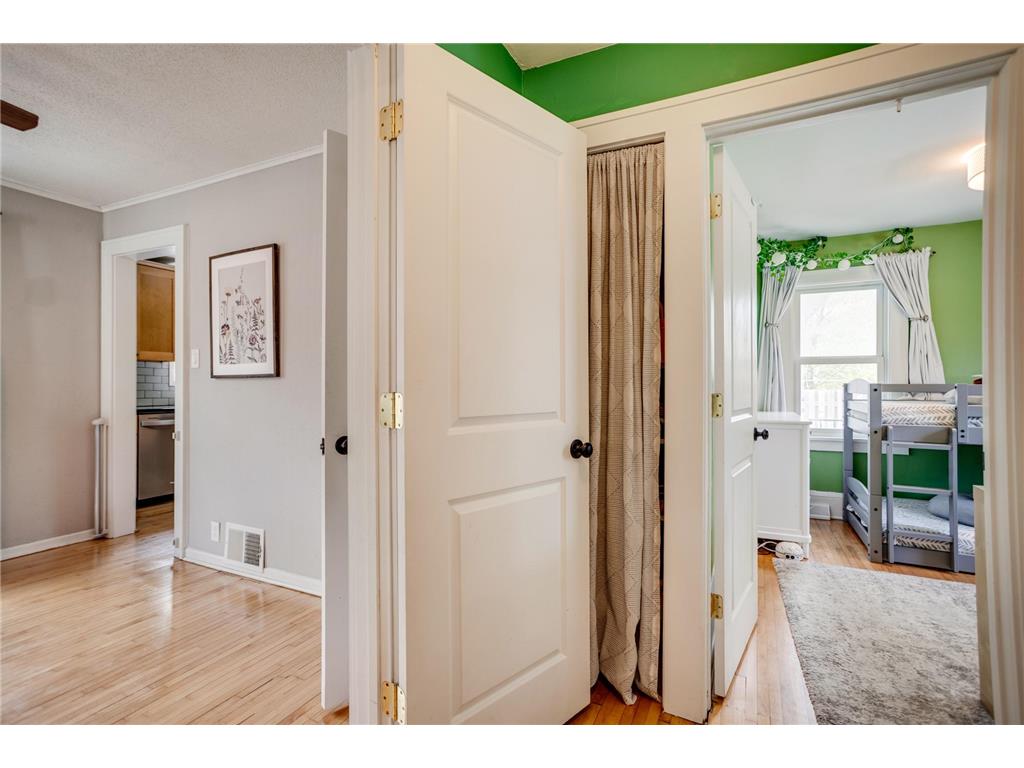 3258 Hayes Street NE Minneapolis MN 55418 7062903 image21