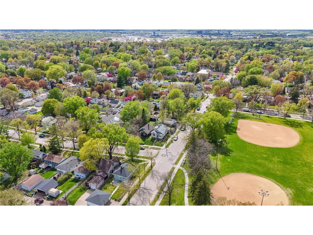 3258 Hayes Street NE Minneapolis MN 55418 7062903 image47