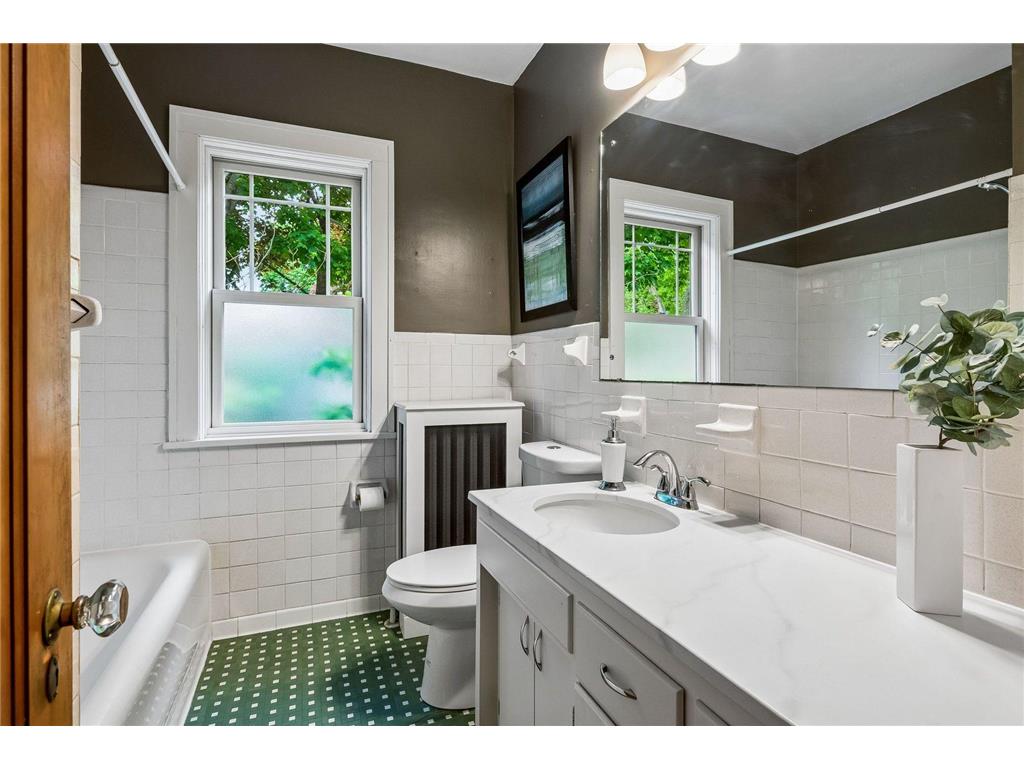 3258 Xerxes Avenue N Minneapolis MN 55412 7058875 image32