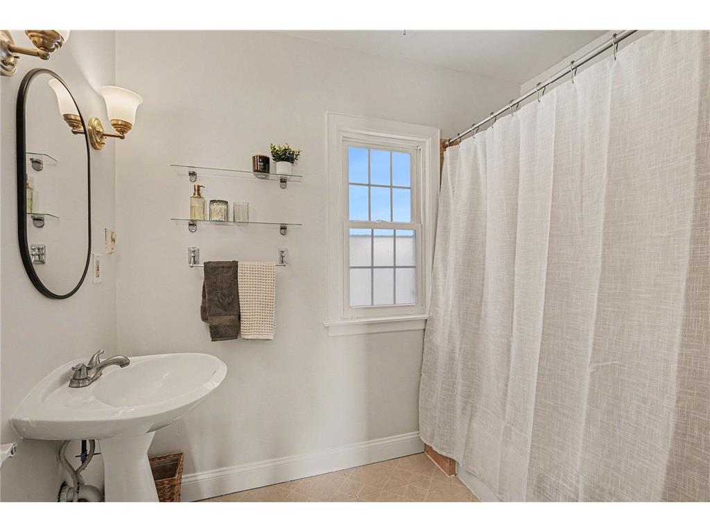 3259 Drew Avenue N Robbinsdale MN 55422 7008921 image13