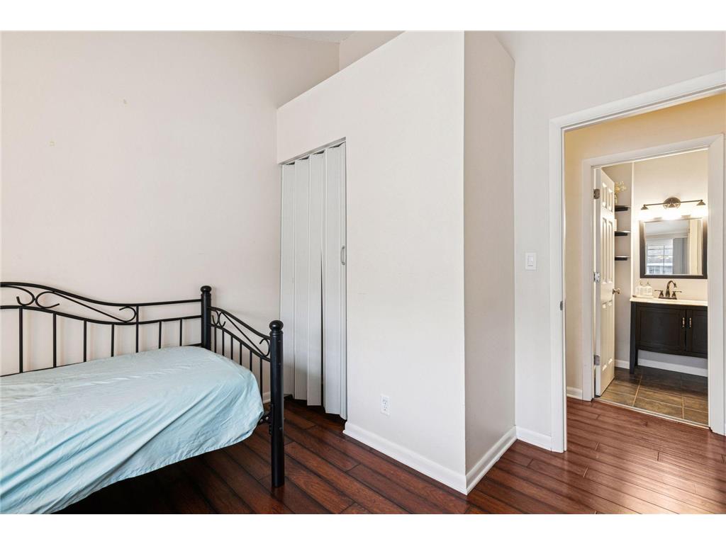 3259 Valley Ridge Drive #10 Eagan MN 55121 6806628 image14