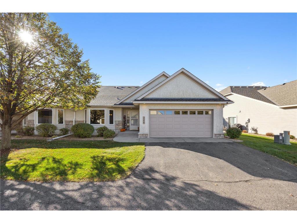 326 10th Avenue SE New Prague MN 56071 6685224 image1