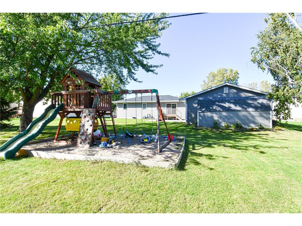 326 Crescent Avenue Crookston MN 56716 6795073 image45