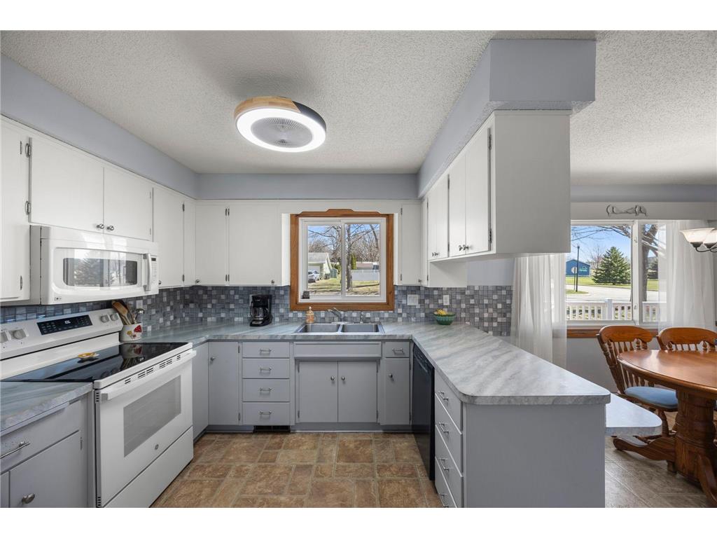 326 Larson Street SW Hutchinson MN 55350 6801863 image11