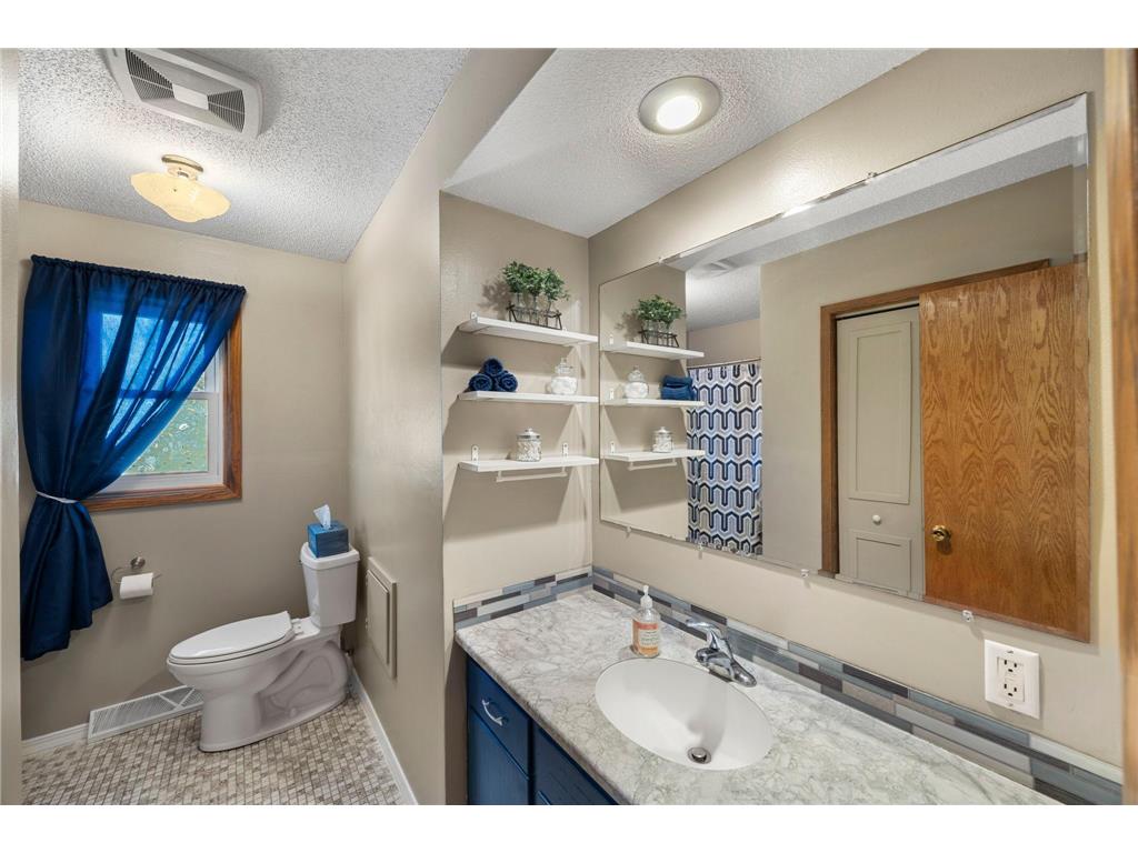 326 Larson Street SW Hutchinson MN 55350 6801863 image18