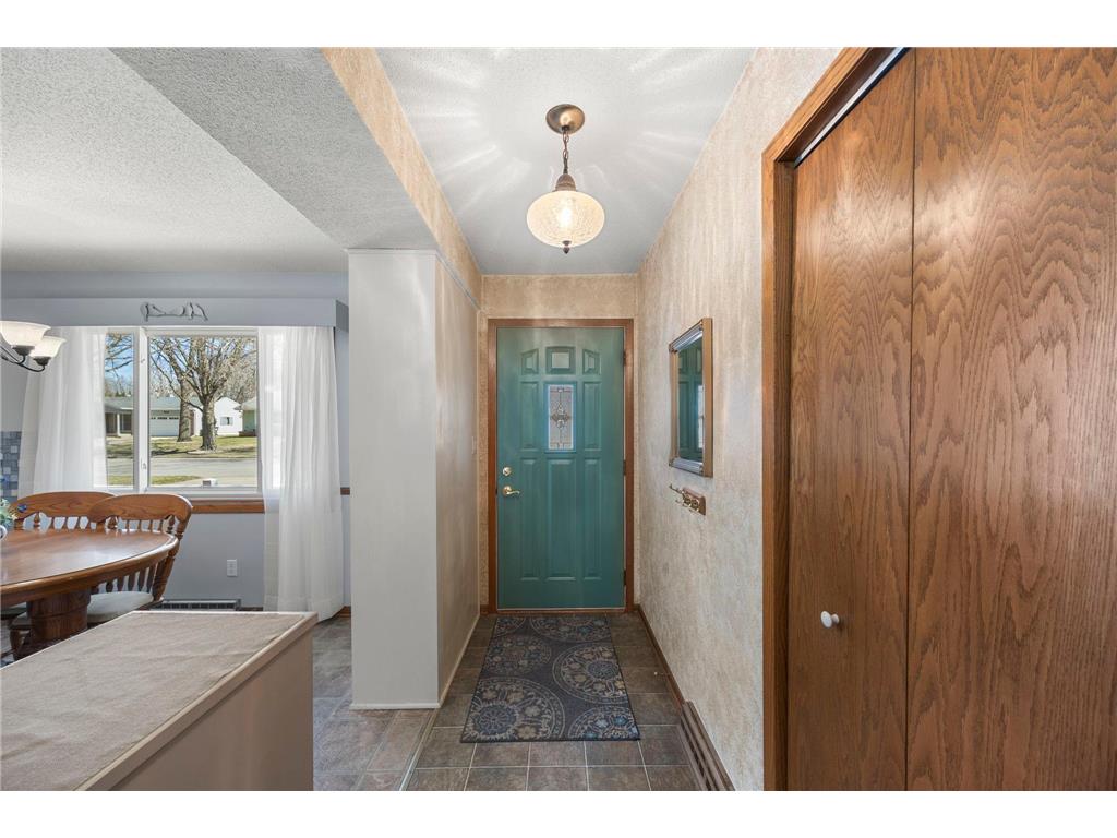 326 Larson Street SW Hutchinson MN 55350 6801863 image7