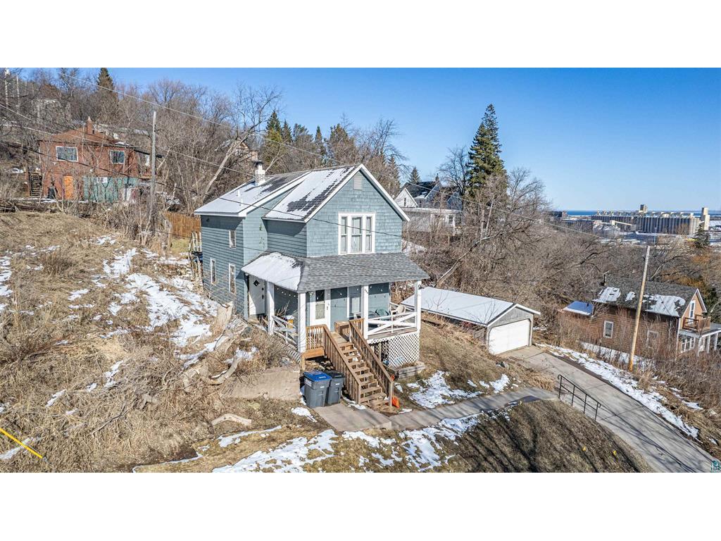 326 N 19th Avenue W Duluth MN 55806 7037377 image1