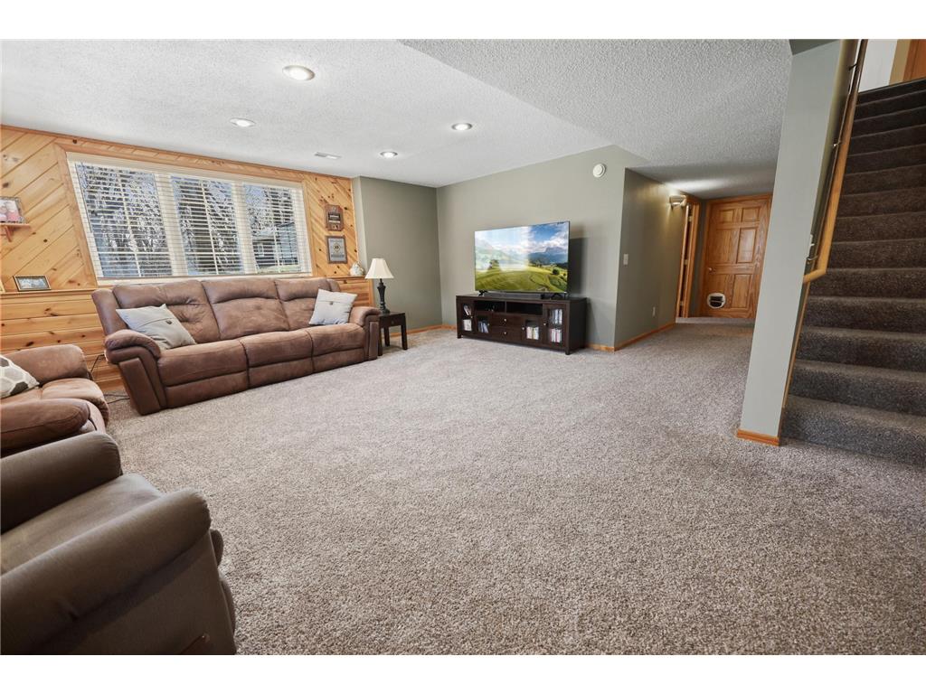 326 N Hickory Street Royalton MN 56373 7059928 image43