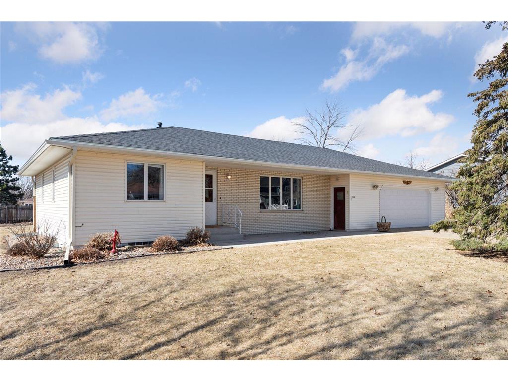 326 S Chestnut Street Belle Plaine MN 56011 6688325 image1