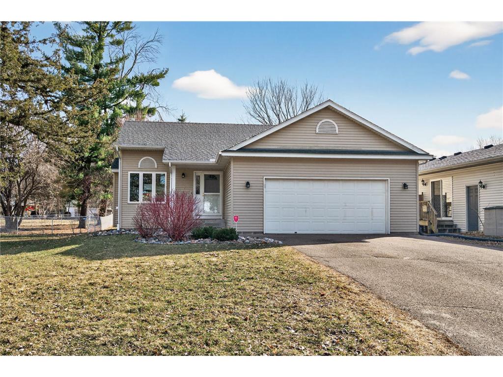 326 S Shore Drive Forest Lake MN 55025 - Forest 7041900 image1
