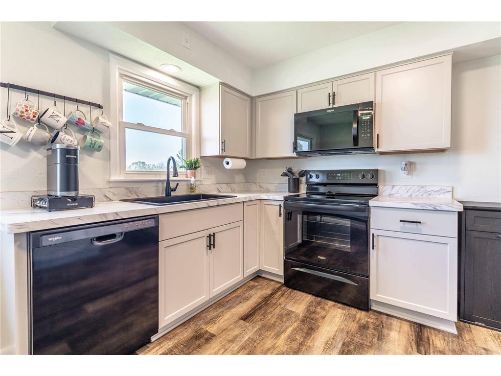 326 W Gustavus Avenue Fergus Falls MN 56537 7073136 image14
