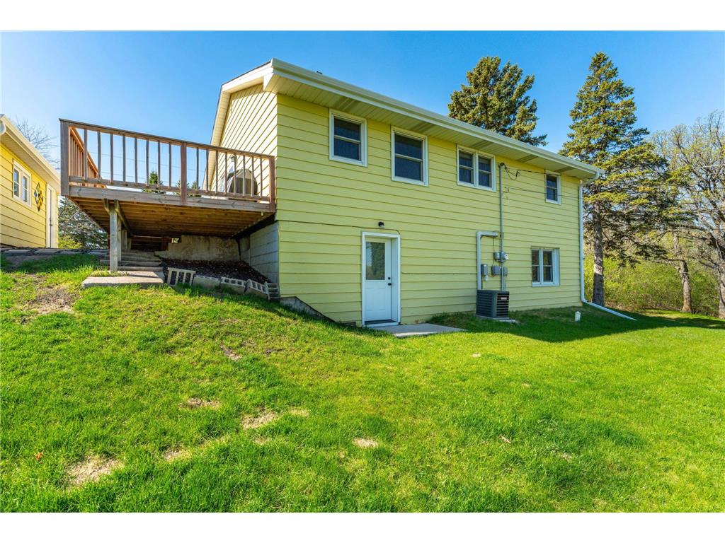 326 W Gustavus Avenue Fergus Falls MN 56537 7073136 image2