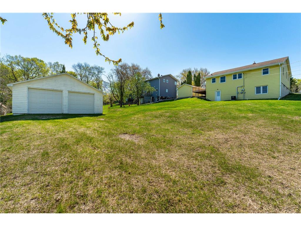 326 W Gustavus Avenue Fergus Falls MN 56537 7073136 image3