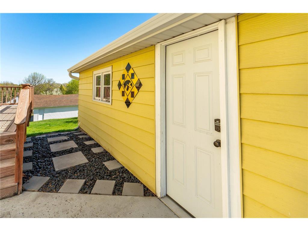 326 W Gustavus Avenue Fergus Falls MN 56537 7073136 image54
