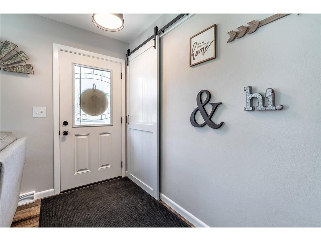 326 W Gustavus Avenue Fergus Falls MN 56537 7073136 image8