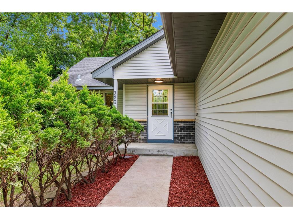 326 Warner Avenue N Mahtomedi MN 55115 7087149 image2