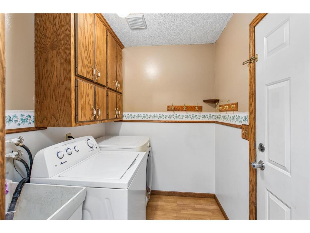 326 Warner Avenue N Mahtomedi MN 55115 7087149 image24