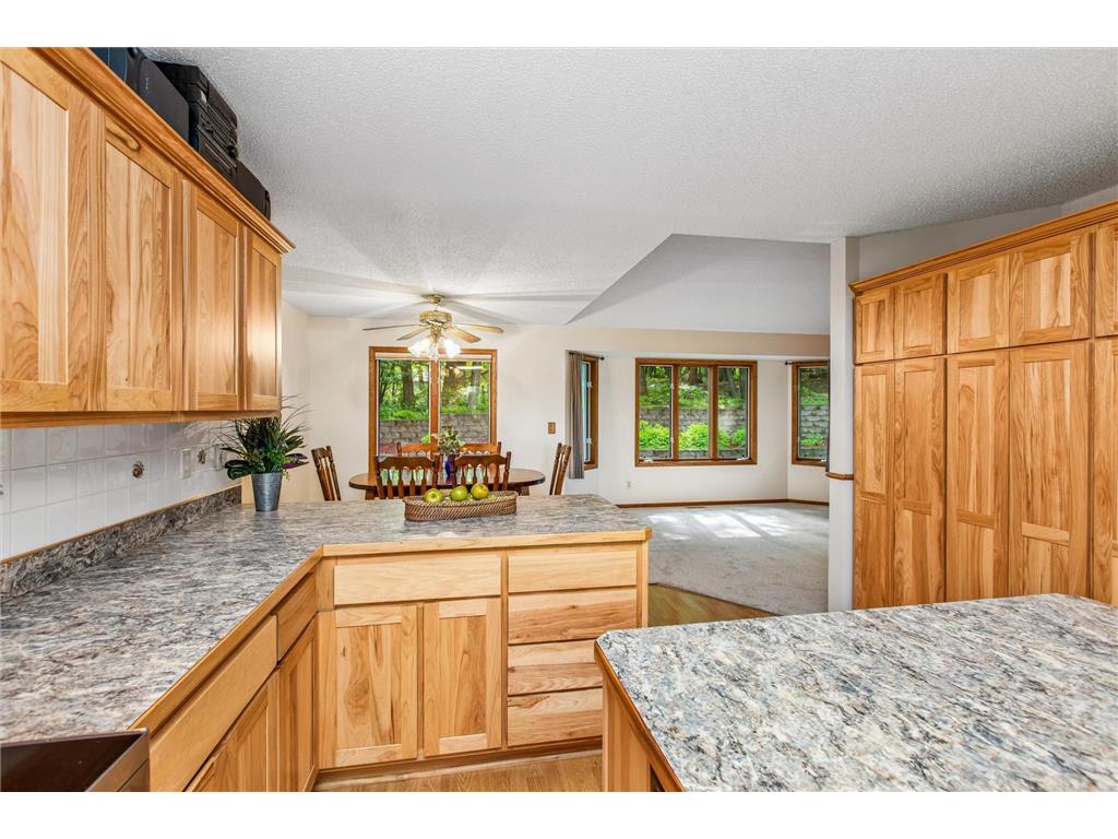 326 Warner Avenue N Mahtomedi MN 55115 7087149 image6