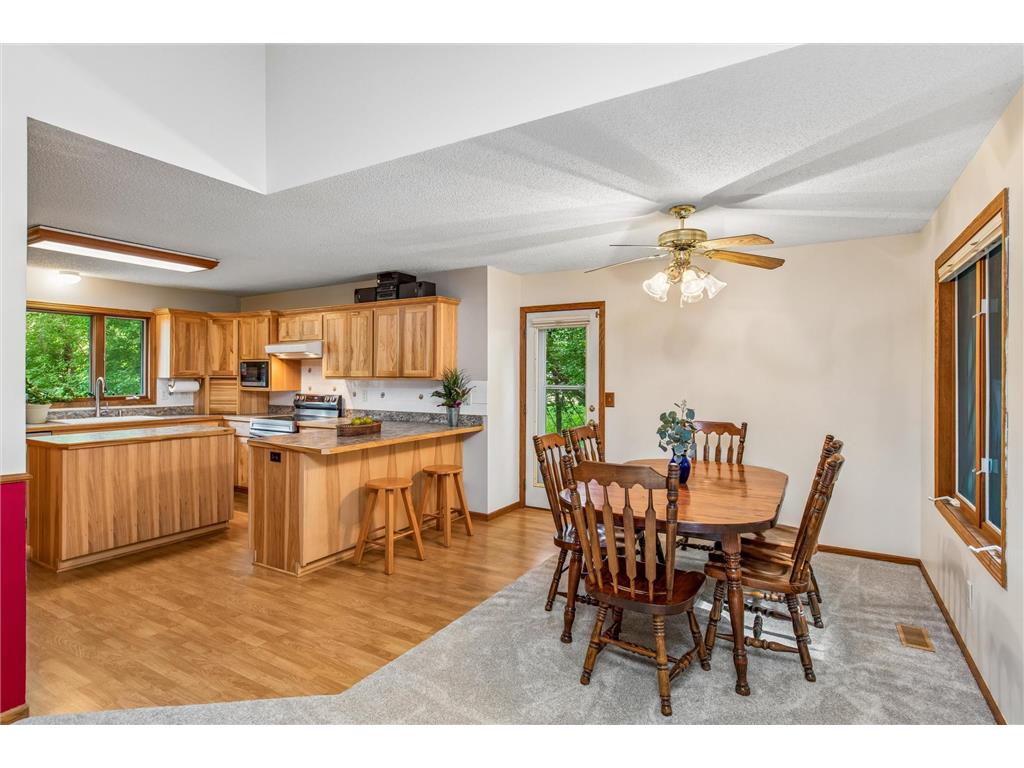 326 Warner Avenue N Mahtomedi MN 55115 7087149 image8