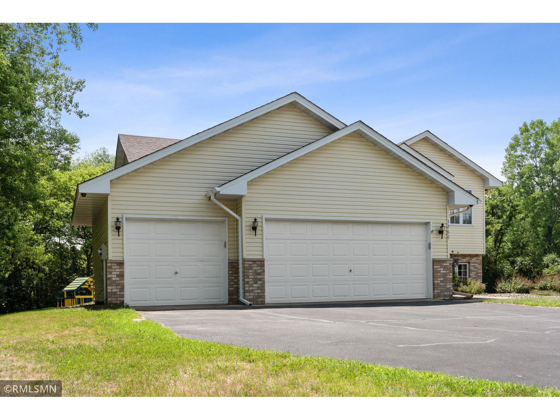 3260 222nd Lane NW, Oak Grove, MN 55303 MLS 6022660 Edina Realty