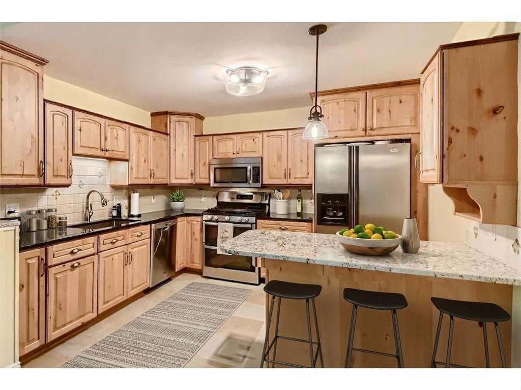 3260 Snelling Avenue N Arden Hills MN 55112 7088777 image2