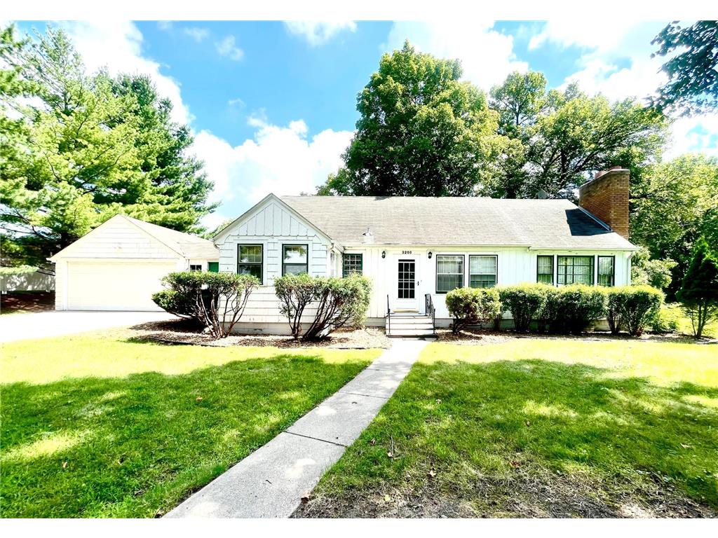 3260 Us-61 N Vadnais Heights MN 55110 6777510 image1