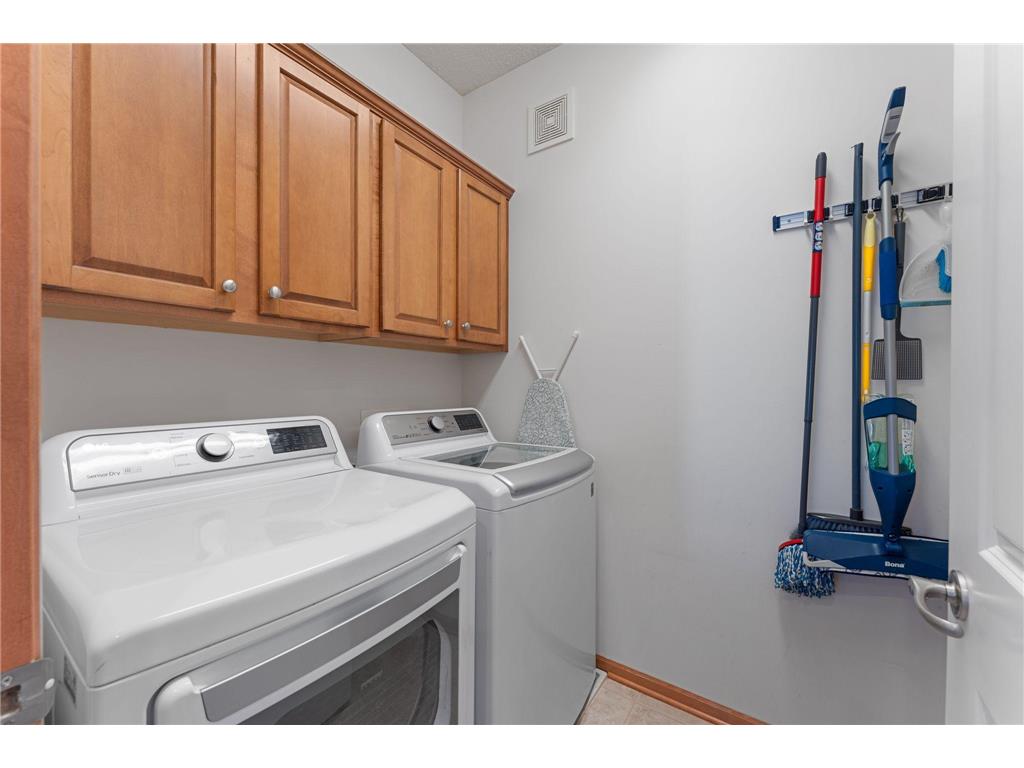 3262 Oak View Drive Woodbury MN 55129 7038307 image15