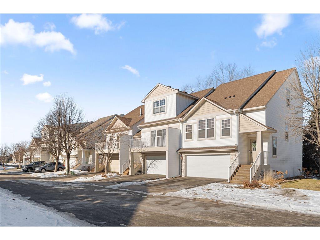 3262 Oak View Drive Woodbury MN 55129 7038307 image2