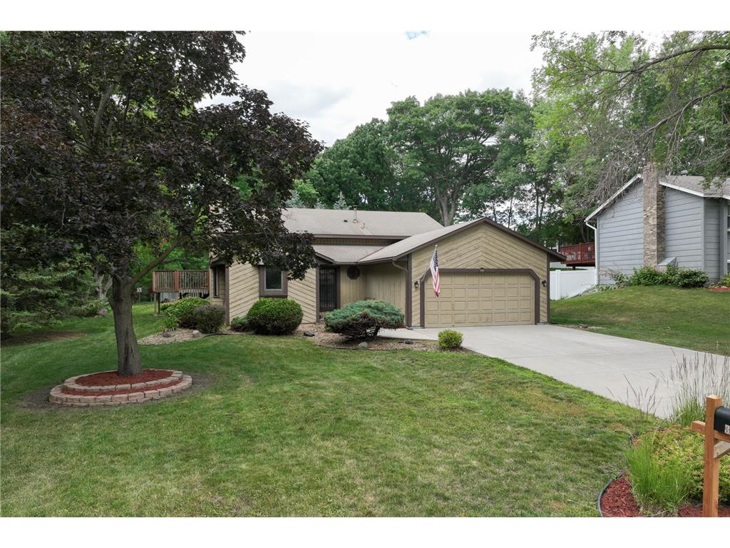 3264 York Drive, Woodbury, MN, 55125 MLS 6398187 Edina Realty