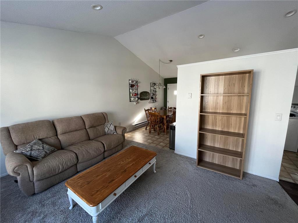 3268 Edgerton Street Vadnais Heights MN 55127 7018405 image4