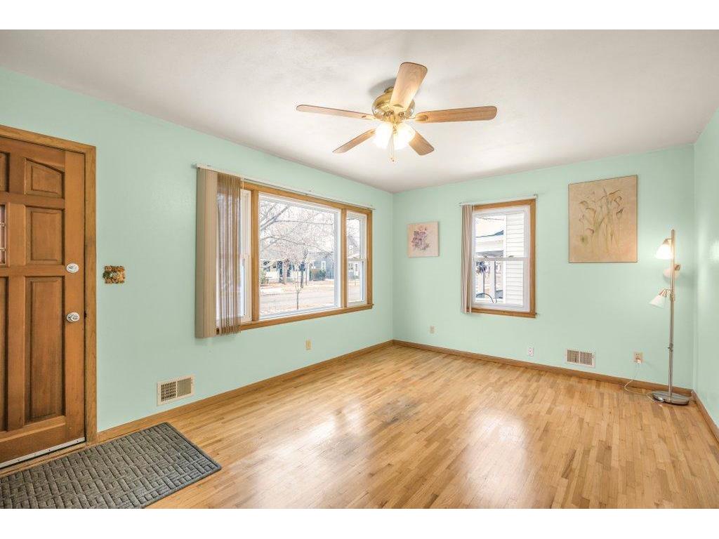 327 20th Avenue N Saint Cloud MN 56303 7033837 image1