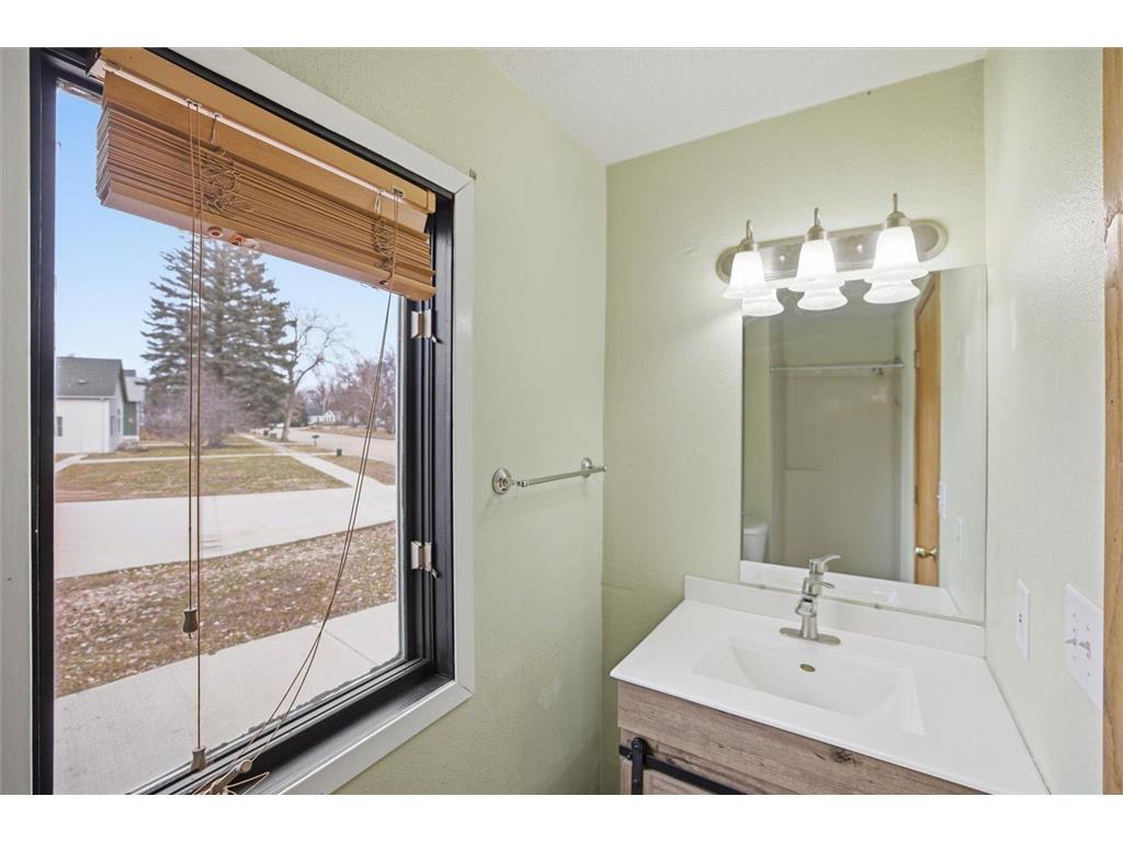327 2ND Street NE Barnesville MN 56514 7058157 image12